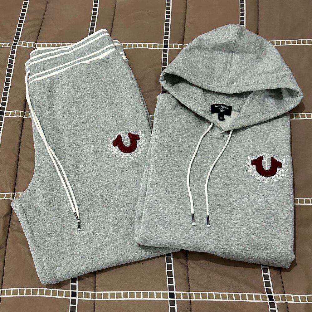 True Religion Sweatsuit Set XL Heather Gray Collegiate Logo